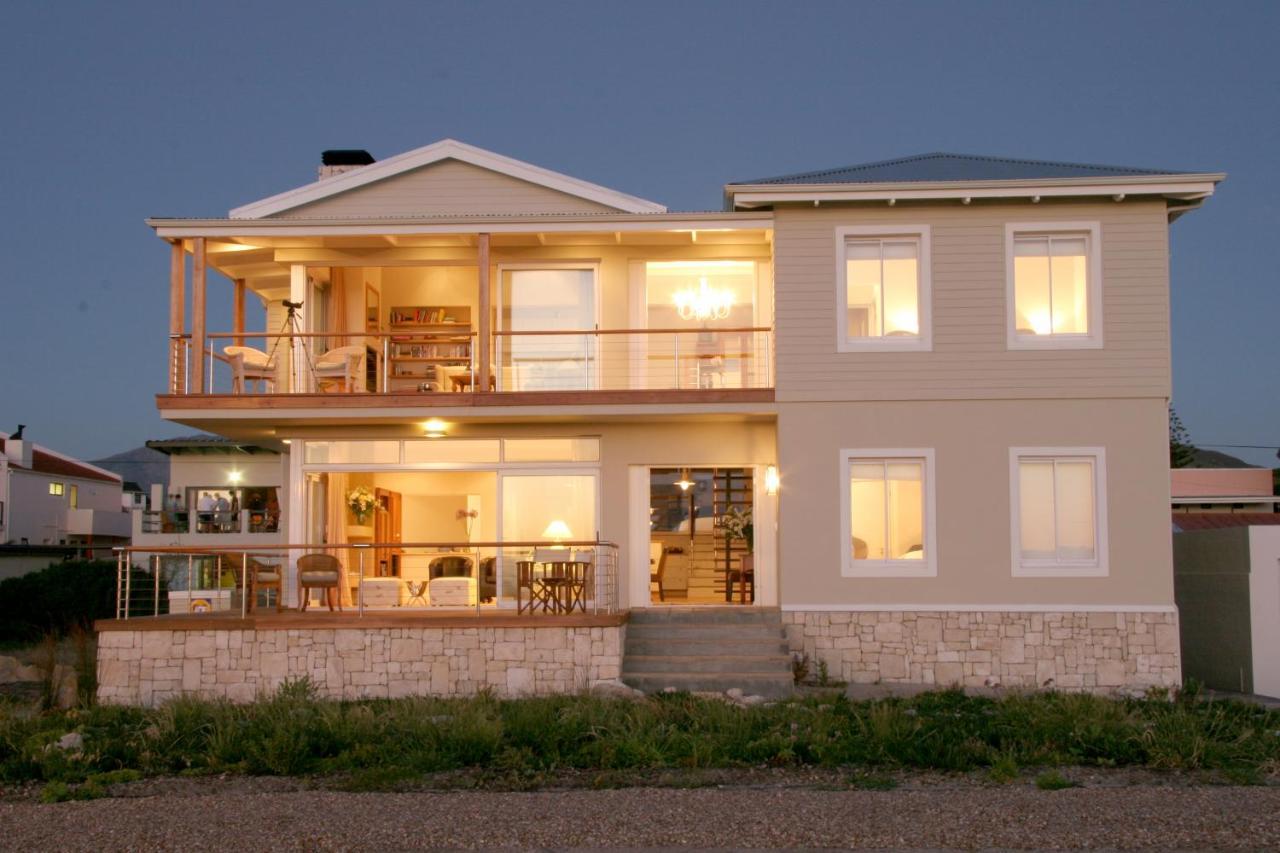 138 Marine Beachfront Guesthouse Hermanus Exterior foto